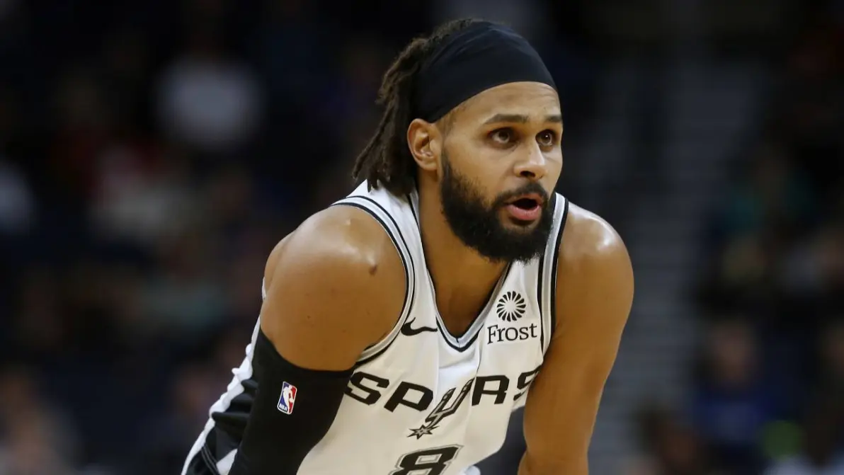 爱游戏入口-巴黎圣日耳曼转会期状态回暖Doinb新星回归赛场表现惊艳，这一次真的窗口期布鲁克林篮网备战中超